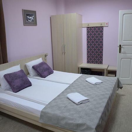 Guest House Golden Coin Ниш Экстерьер фото