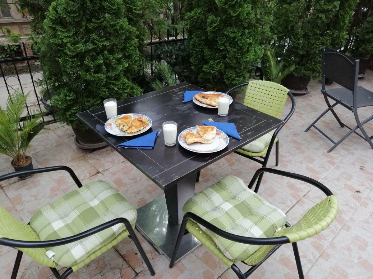 Guest House Golden Coin Ниш Экстерьер фото