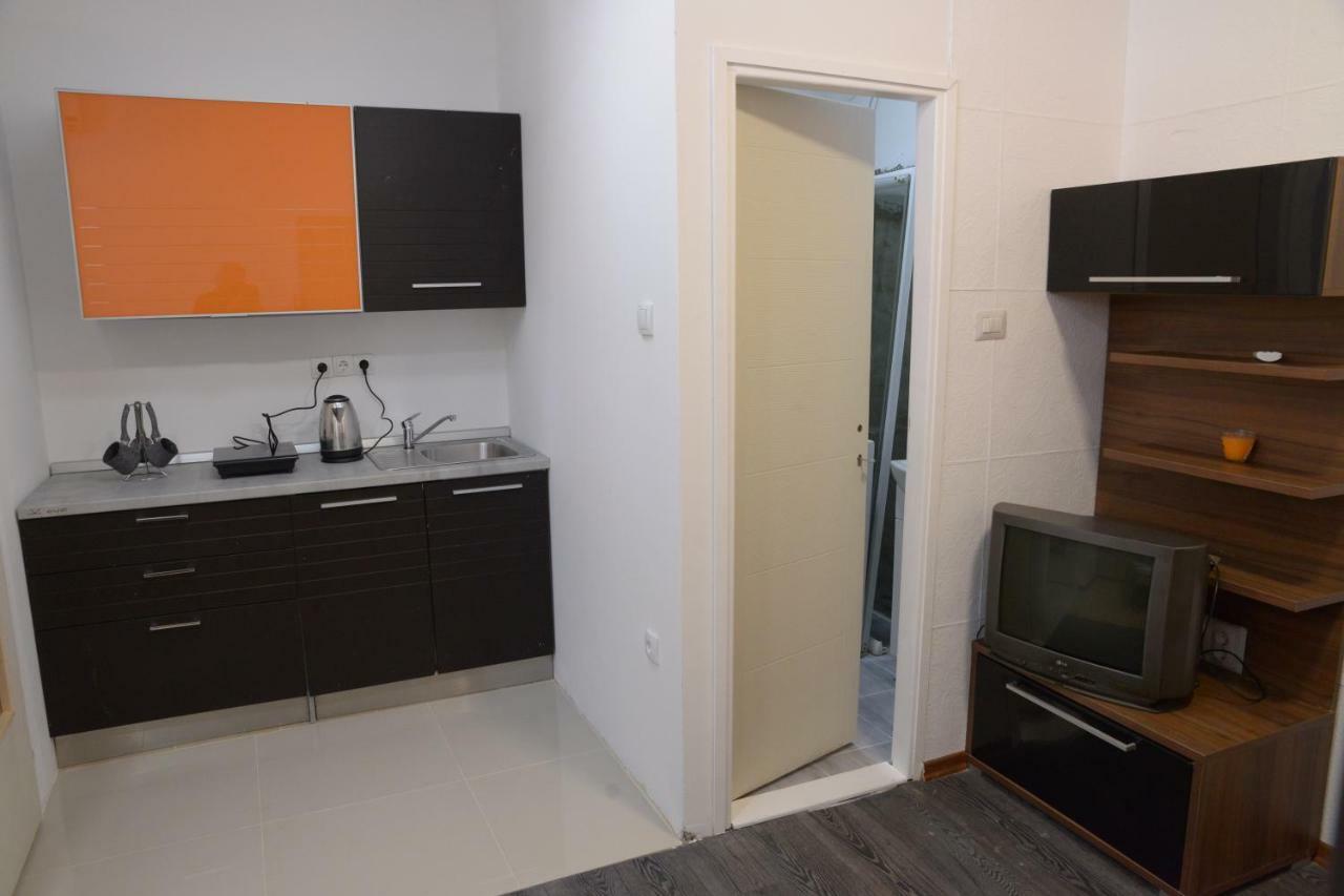 Guest House Golden Coin Ниш Экстерьер фото