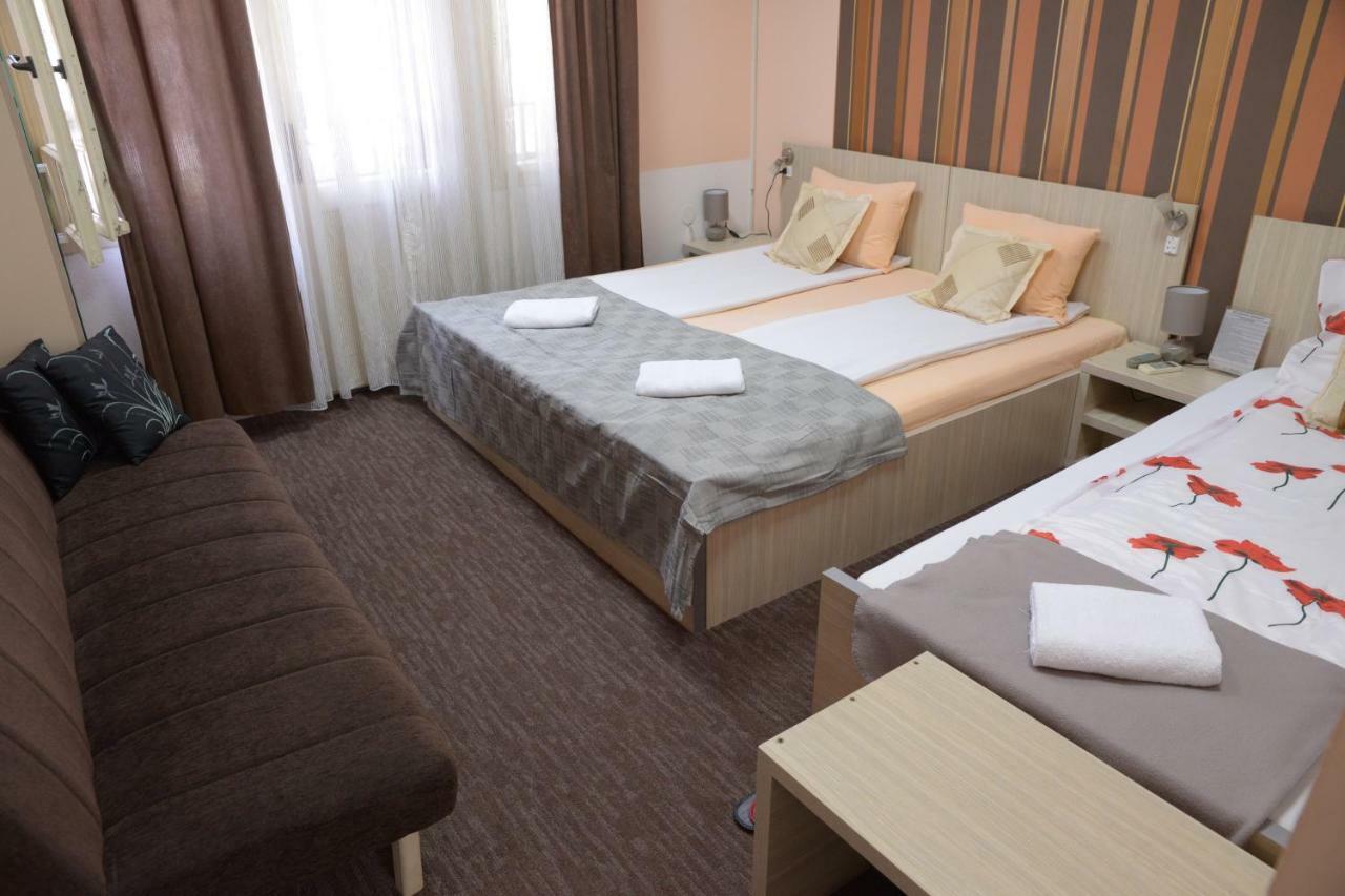 Guest House Golden Coin Ниш Экстерьер фото