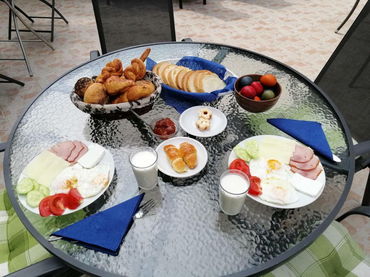 Guest House Golden Coin Ниш Экстерьер фото