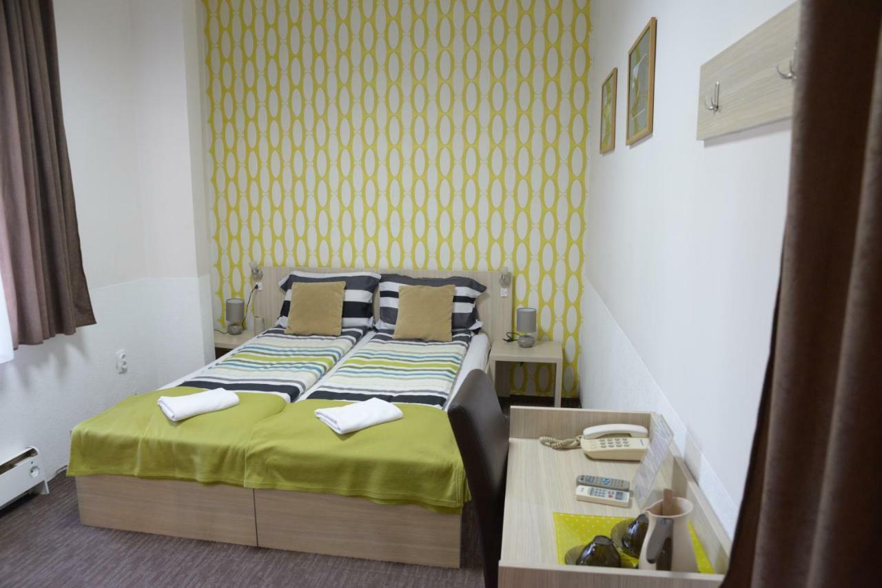 Guest House Golden Coin Ниш Экстерьер фото
