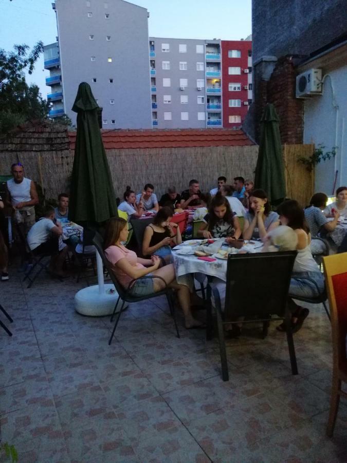 Guest House Golden Coin Ниш Экстерьер фото